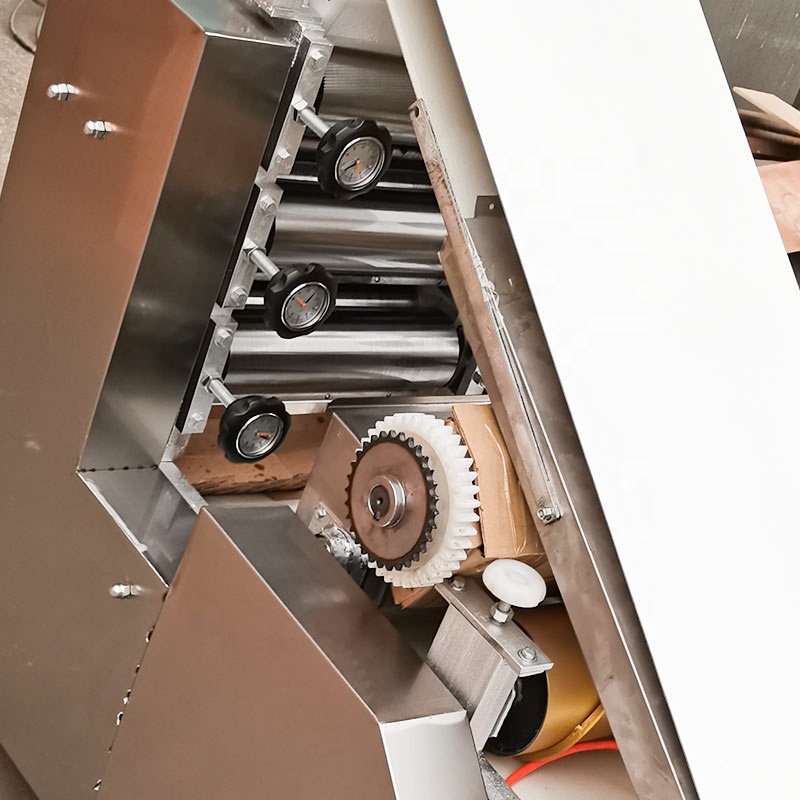 Automatic Big Dumpling Dough   - Spring Roll Wrapper recension och pris